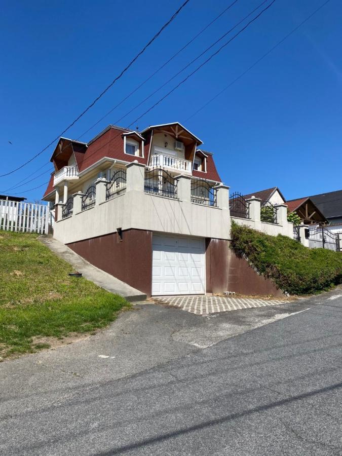 Arany Apartmanház Zalagyöngye Zalakaros Exterior foto